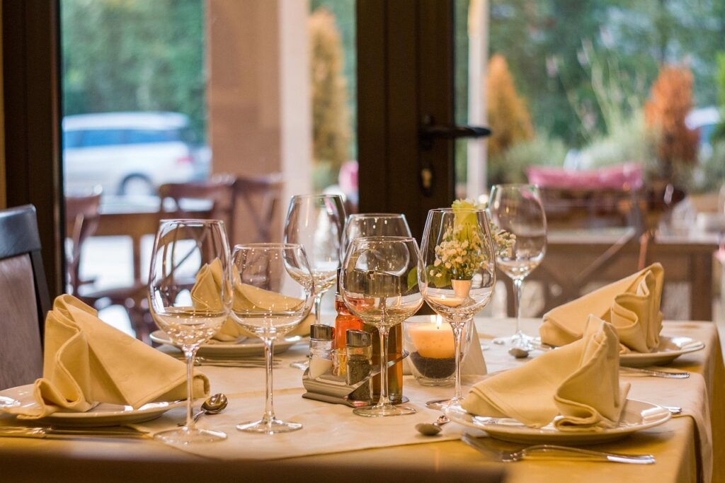 restaurant, table setting, table, glassware, stemware, wine glasses, glasses, plates, napkin, set-up, dinner, dining, service, lunch, restaurant, restaurant, restaurant, restaurant, restaurant